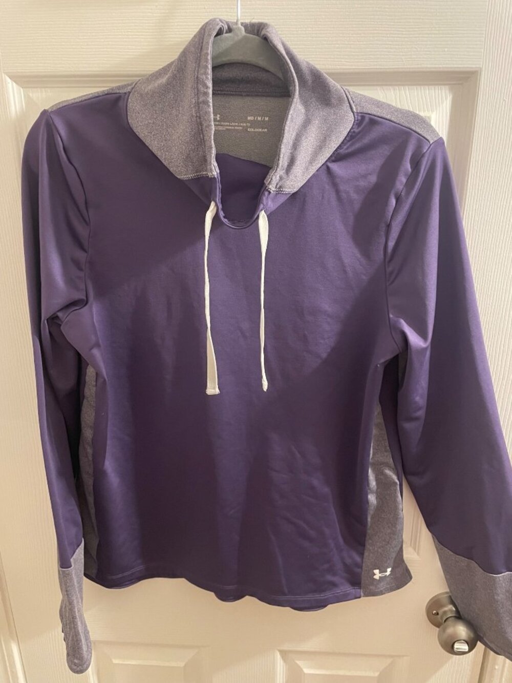 Under Armour ColdGear Purple Cowl Neck Pullover Thumbholes Women’s Medium
